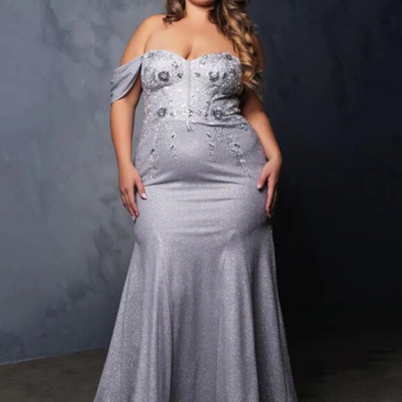 Off shoulder formal dress.Mother of the bride,bridesmaid gold,silver,black,party - Picture 5 of 6